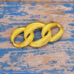 Vintage Gold Tone Curb Links Unique Chain Brooch by Napier - L31